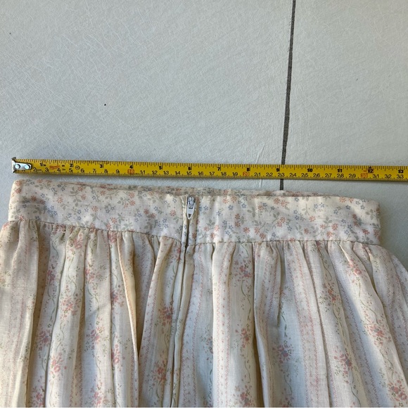 Vintage Jr. Station Charming two piece, Cream Floral Dress Jr. Size 7 - Picture 8 of 12